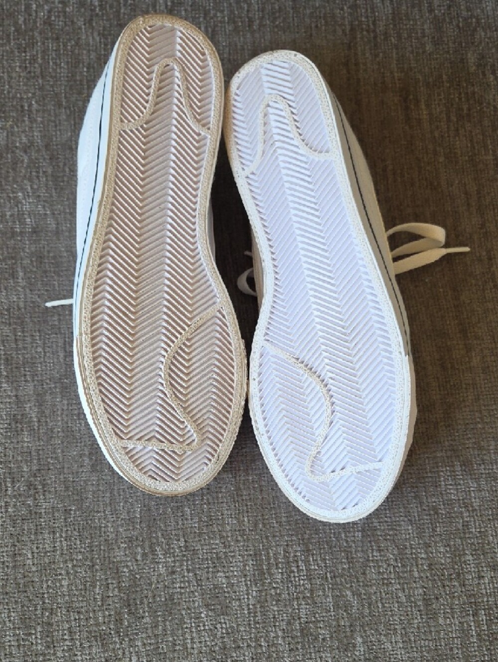 Nike White Canvas Mule Sneakers - Picture 7 of 8